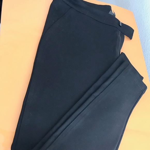 Topshop Pants - TOPSHOP Slimming Pants - Size 10 - NWOT